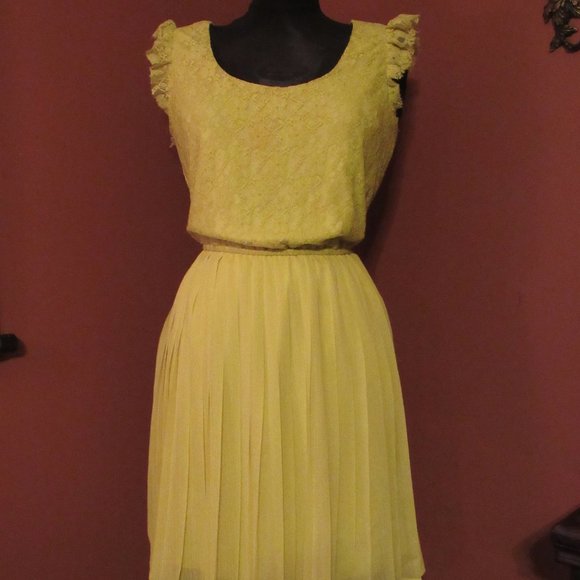 BeBop Dresses & Skirts - 💛Sunny Yellow Lace & Chiffon Summer Dress - MJ